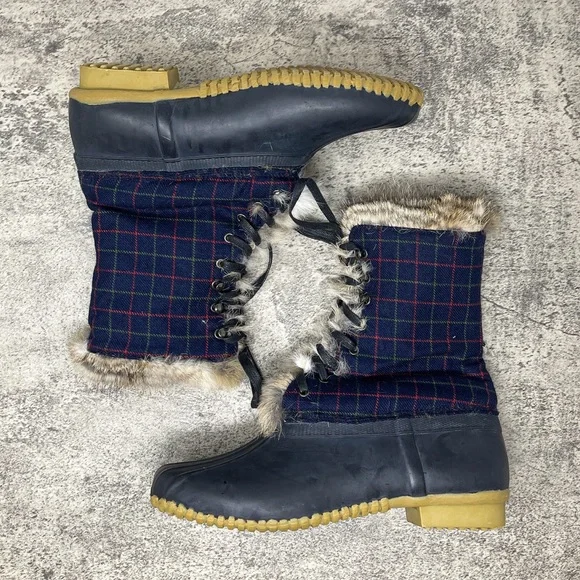 J. Crew plaid navy blue real fur duck boots, fur-lined rain boots, size 9 - Picture 4 of 9